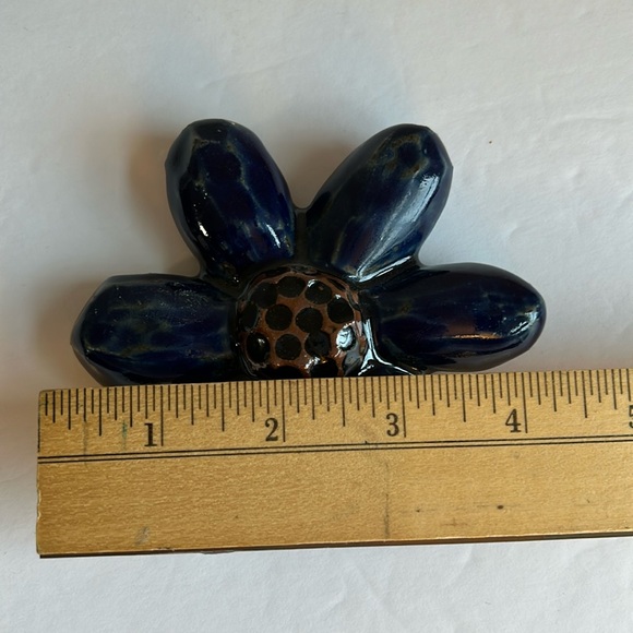 NEW Handmade Ceramic Flower Wall Art in Blue & Brown - Picture 5 of 6